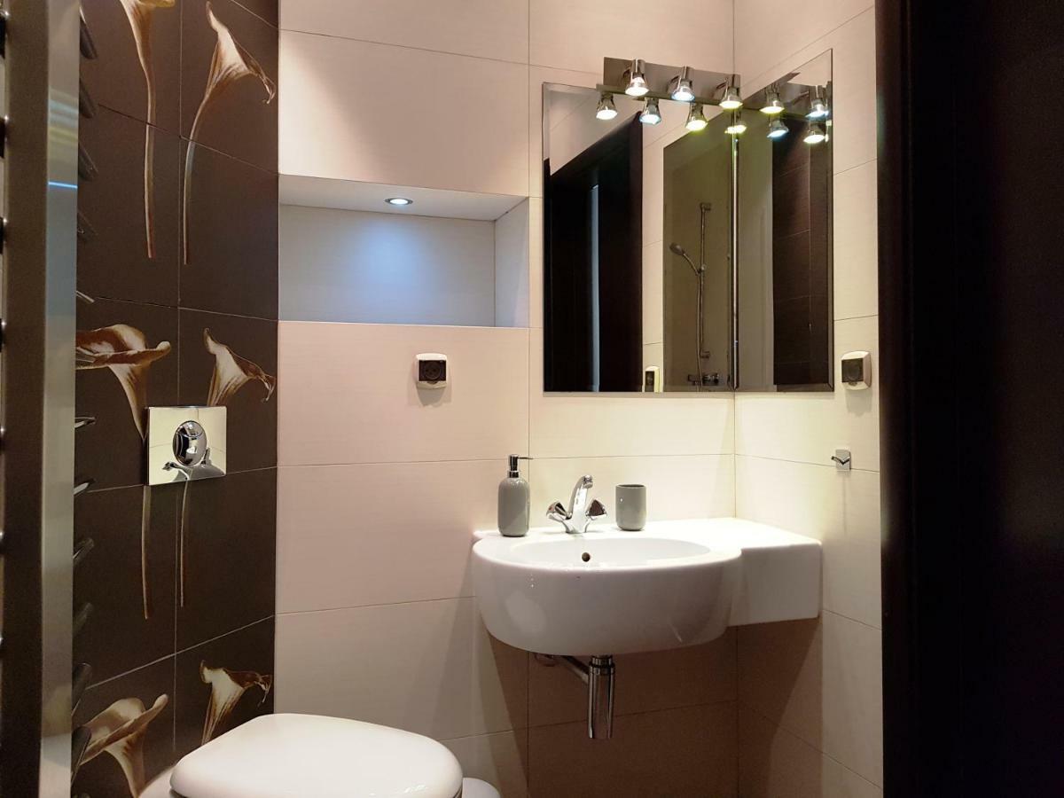 Apartament "Cleopatra 5" Przy Rynku Z Parkingiem, Faktury Vat Leilighet Kielce Eksteriør bilde