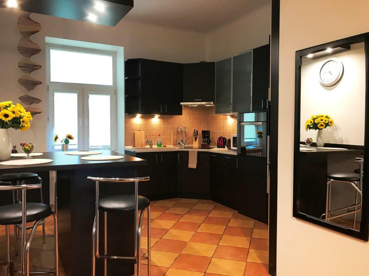 Apartament "Cleopatra 5" Przy Rynku Z Parkingiem, Faktury Vat Leilighet Kielce Eksteriør bilde